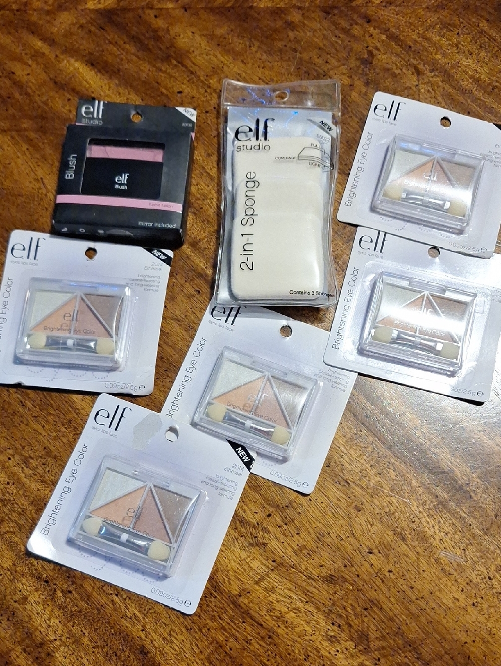 Cosmetics Assorted Eye Color & Blush Set - Pink & White